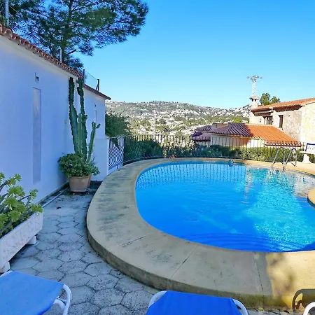 Yvonne - Chill Out, Free Wifi, Close To Facilities Villa